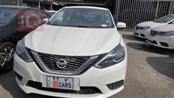 نيسان سيلفي